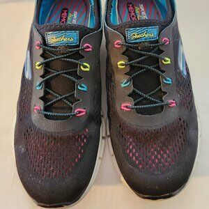 ***SSS***Skechers Air-Cooled Memory Foam sneakers sz 10 M black good condition